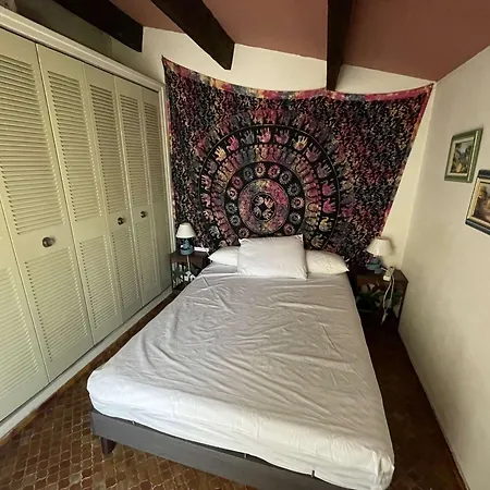 Apartment T2 Pour 4 Pers, Proche Et Commerces, Parking, Clim, Wi-fi - Fr-1-607-223 *