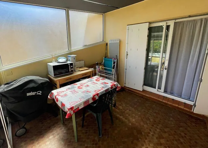 T2 Pour 4 Pers, Proche Et Commerces, Parking, Clim, Wi-fi - Fr-1-607-223 * Agde