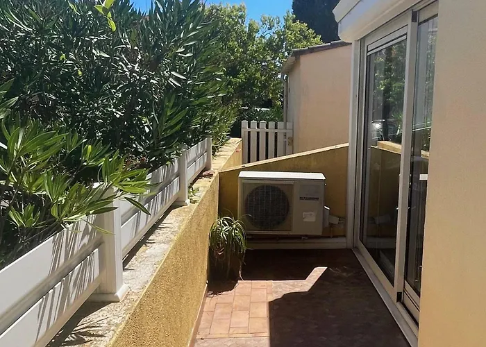 T2 Pour 4 Pers, Proche Et Commerces, Parking, Clim, Wi-fi - Fr-1-607-223 Daire