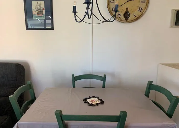 Daire T2 Pour 4 Pers, Proche Et Commerces, Parking, Clim, Wi-fi - Fr-1-607-223 Agde