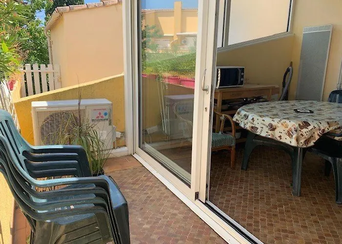 T2 Pour 4 Pers, Proche Et Commerces, Parking, Clim, Wi-fi - Fr-1-607-223